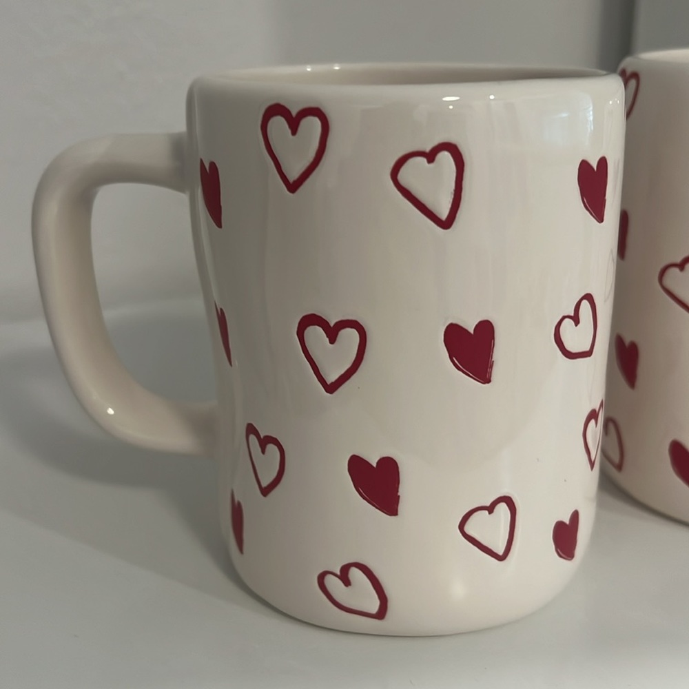 ❤️CUTE. Rae Dunn Valentin MUG. - Picture 7 of 16